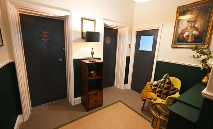 landing access to rooms